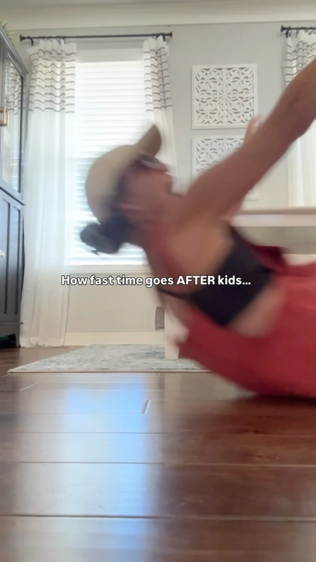 Buckle up mamas, time is on 3x right now…🤪🥹

#parentproblems #raisingkids #motherhoodblog