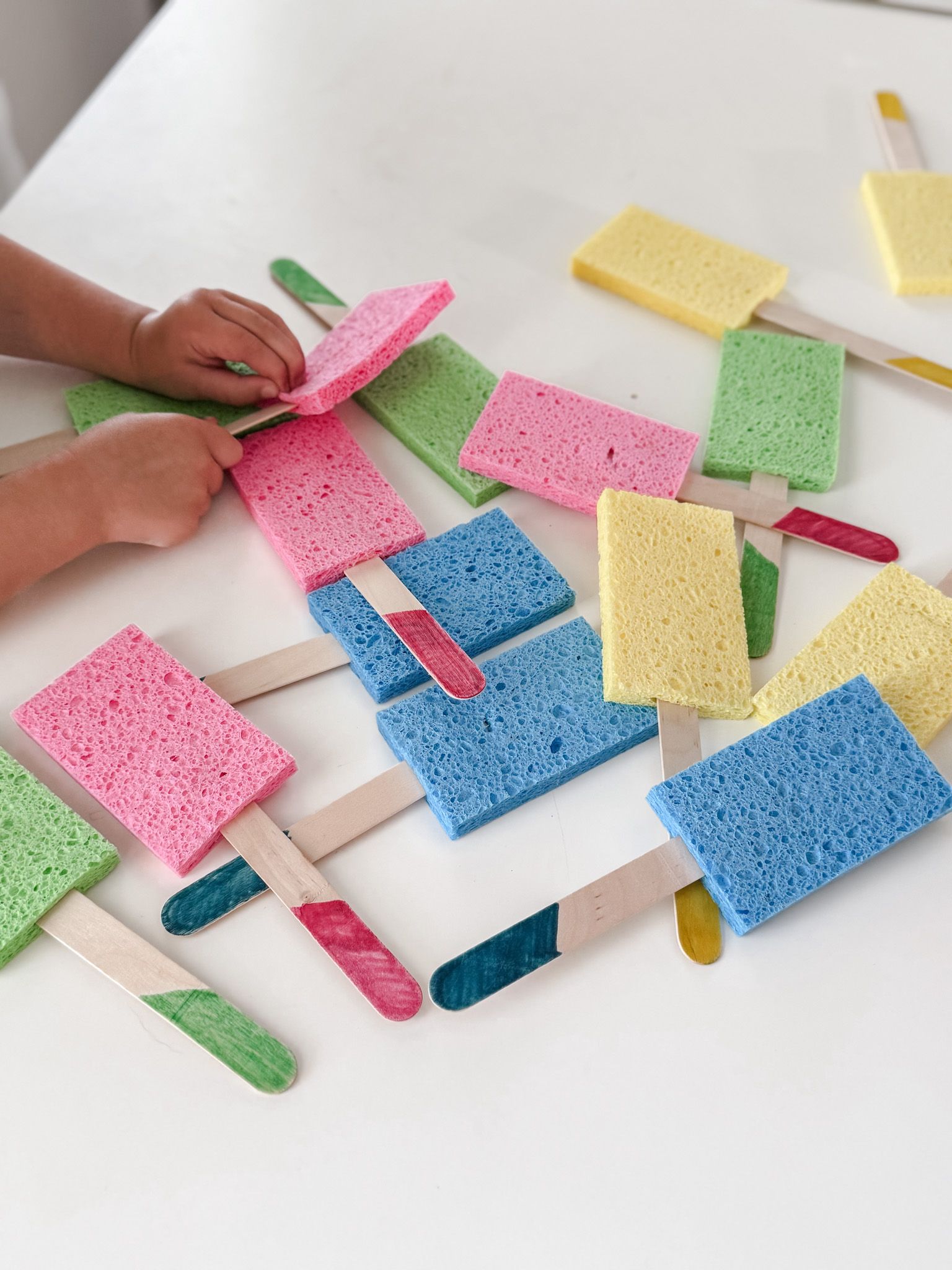 sponge popsicle color match activity